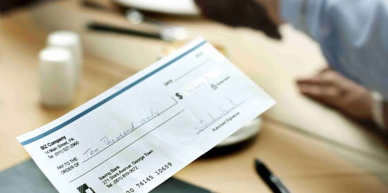 How Long Can a Lawyer Hold Your Settlement Check