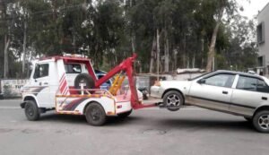 Is It Legal To Tow A Car With Another Car In India?